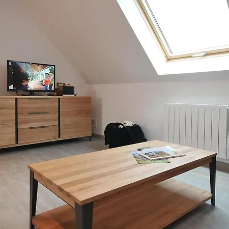 Lumineux Et Calme Avec Terrasse, Barbecue Et Parking A 5 Km De Colmar - Fr-1-744-32 Houssen