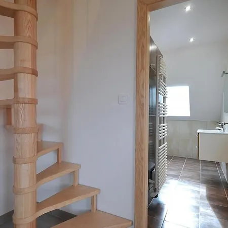 Lumineux Et Calme Avec Terrasse, Barbecue Et Parking A 5 Km De Colmar - Fr-1-744-32 Vakantiehuis