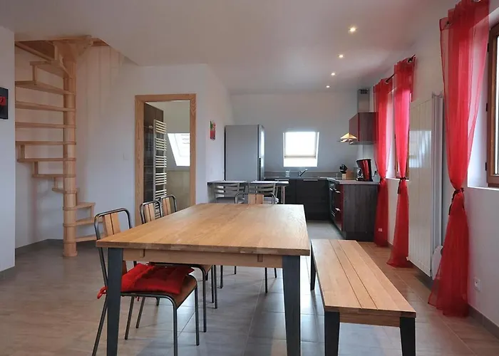 Casa vacanze Lumineux Et Calme Avec Terrasse, Barbecue Et Parking à 5 Km De Colmar - Fr-1-744-32 Houssen